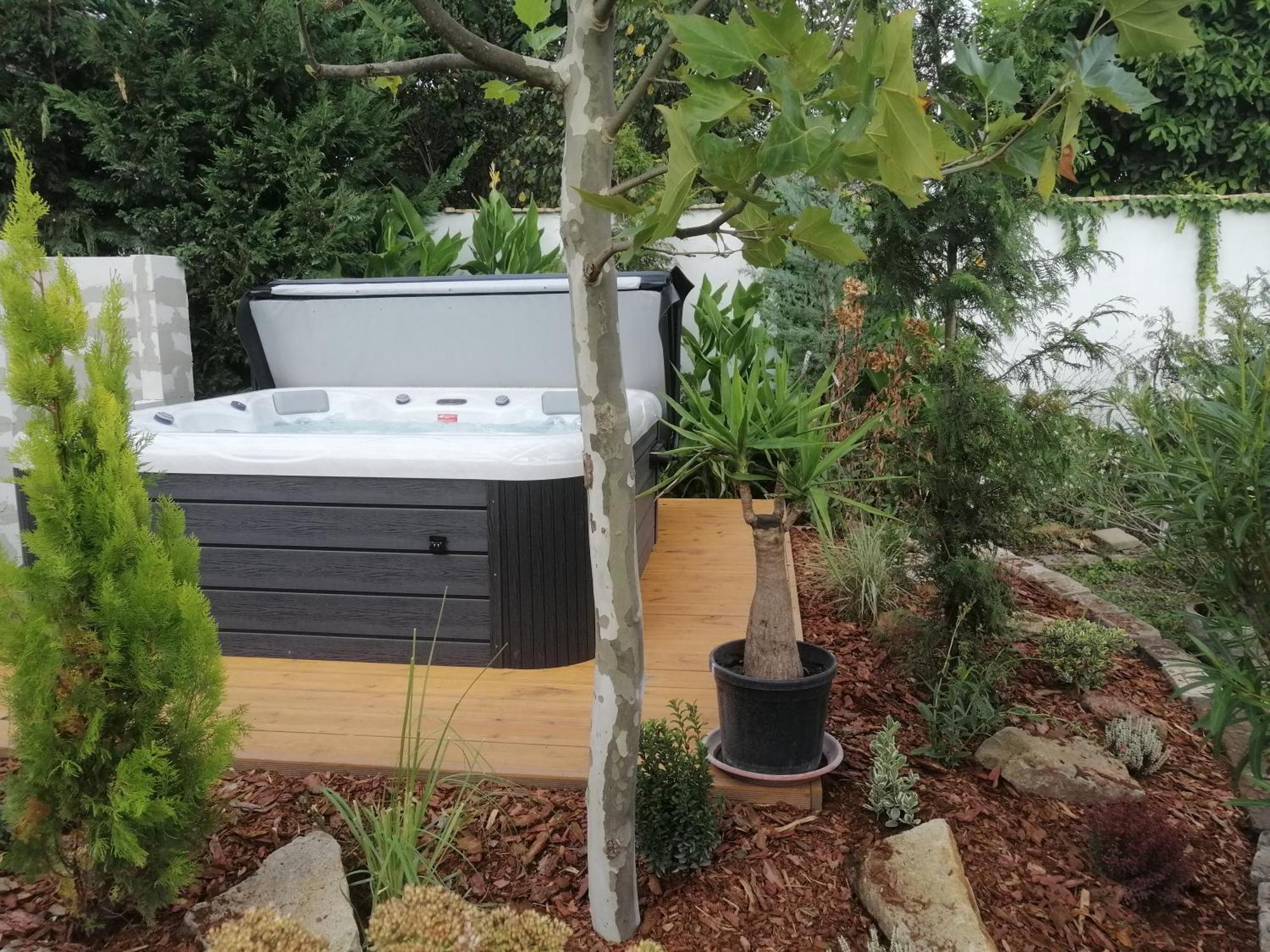 Kuria Apartman With Private Jacuzzi And Pool Budapesta Exterior foto