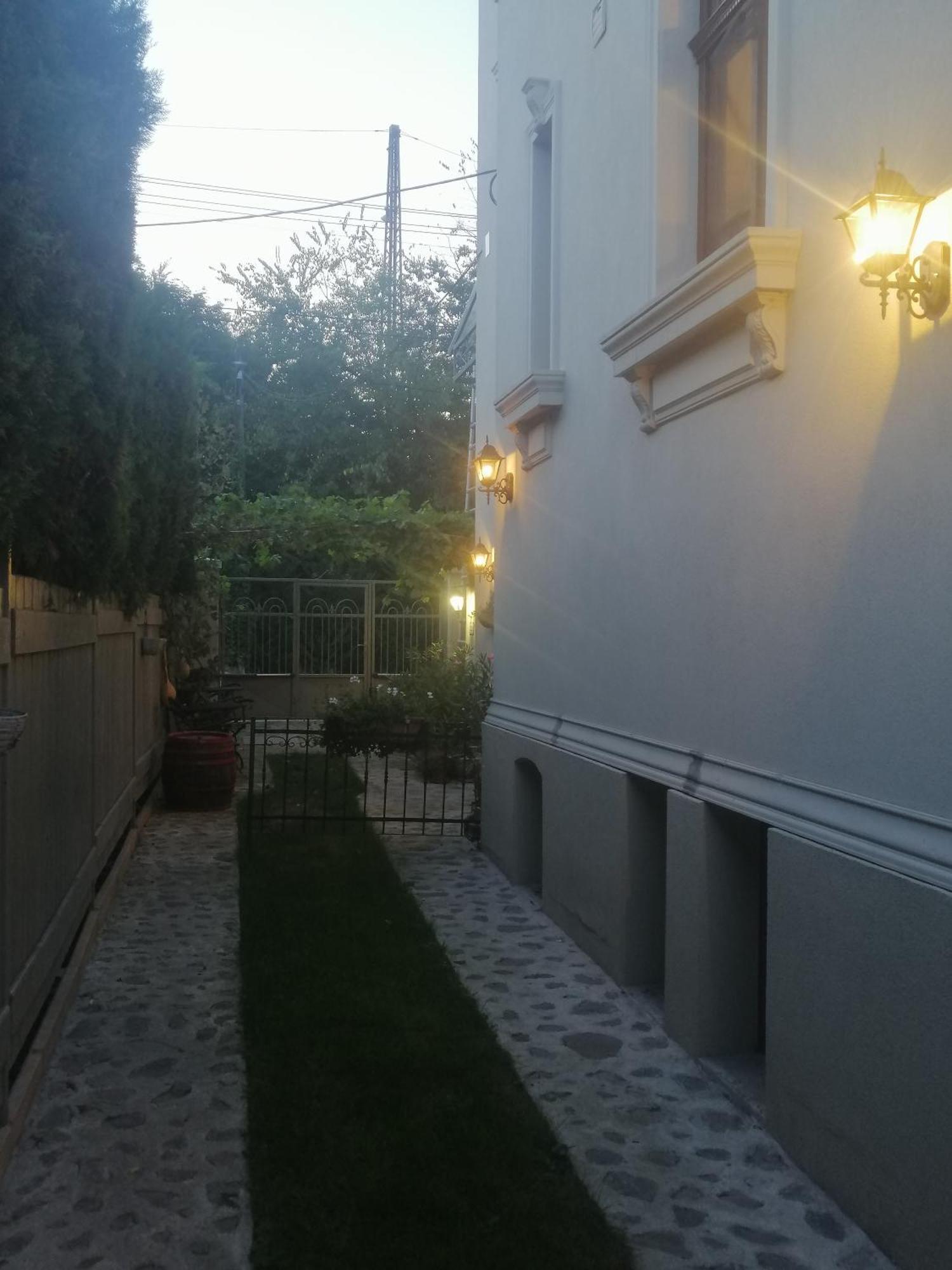 Kuria Apartman With Private Jacuzzi And Pool Budapesta Exterior foto