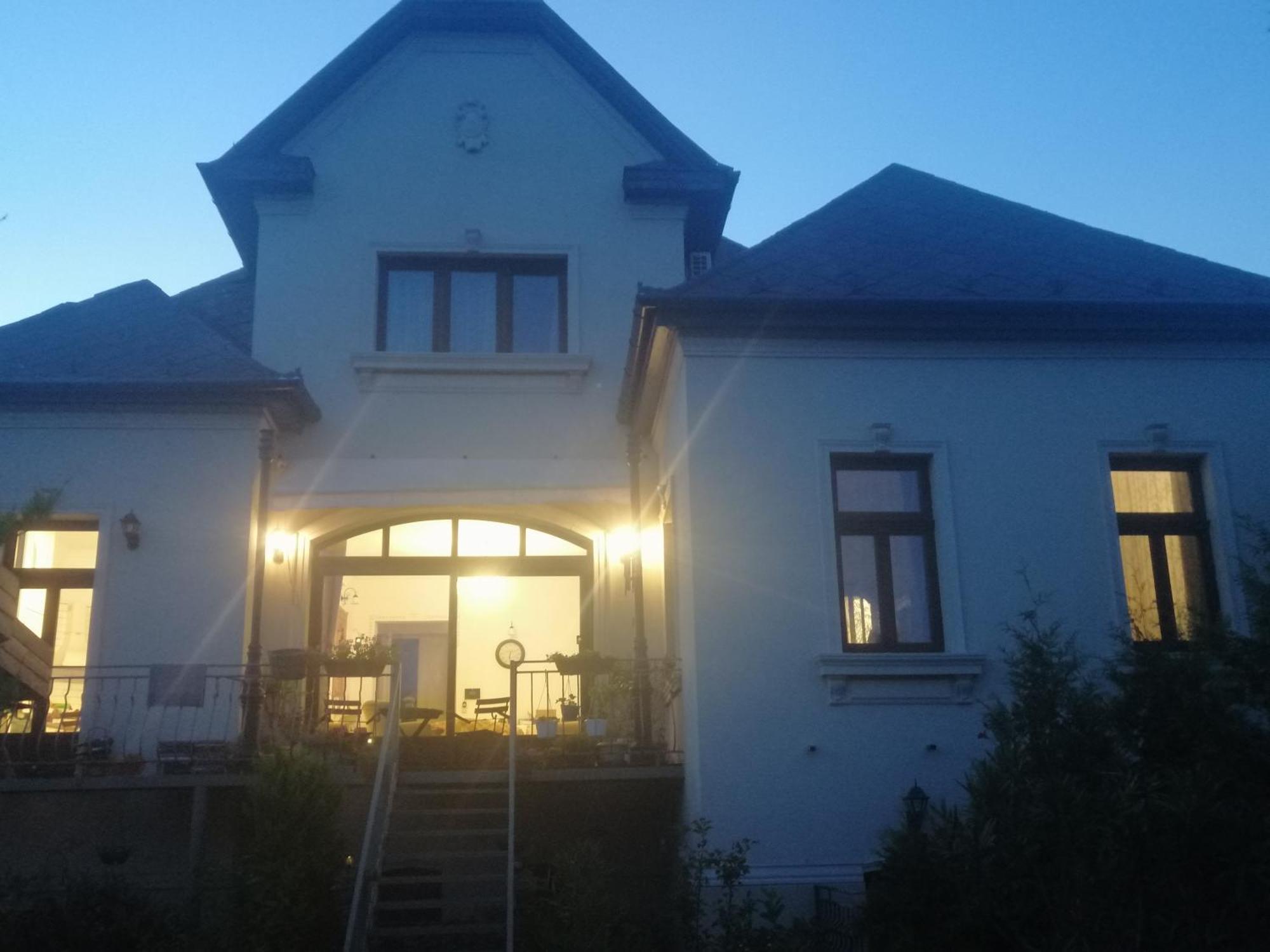 Kuria Apartman With Private Jacuzzi And Pool Budapesta Exterior foto